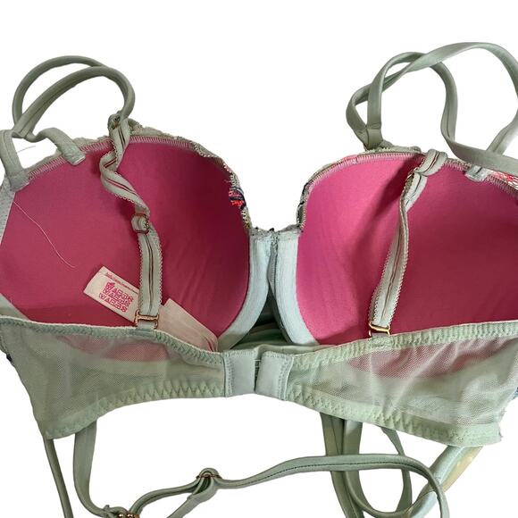 Victoria’s Secret PINK LIMITED EDITION The Date Wrap Push-Up Bra Size 32D - Picture 5 of 9